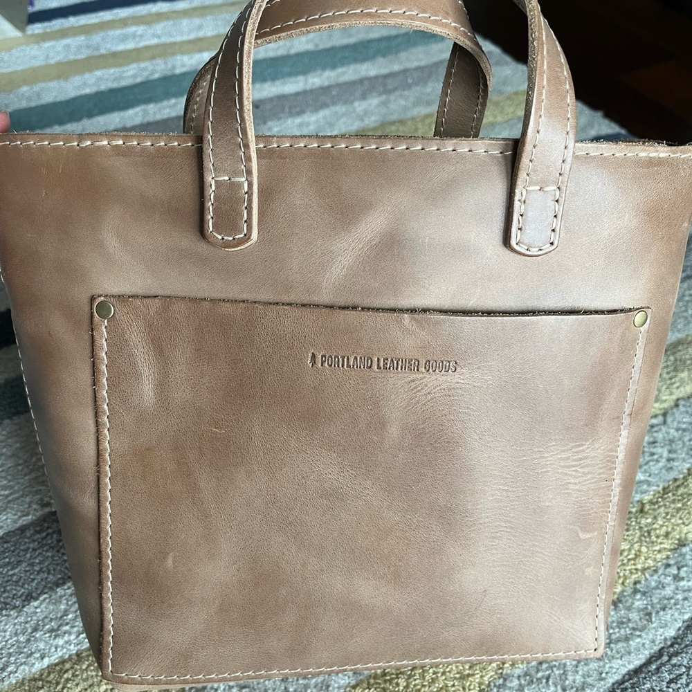 Portland Leather cappuccino mini crossbody tote w zipper